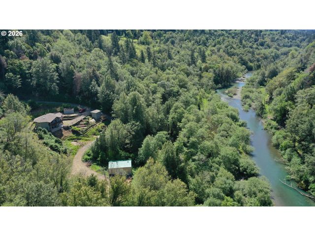 17638 LEWIS CREEK Rd, Brookings, OR 97415