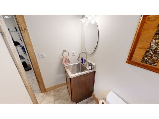17638 LEWIS CREEK Rd, Brookings, OR 97415