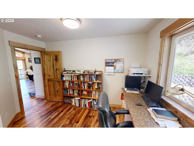 17638 LEWIS CREEK Rd, Brookings, OR 97415