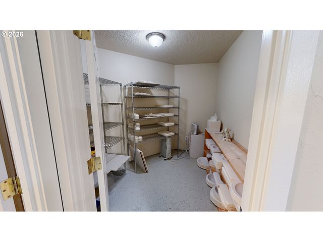 17638 LEWIS CREEK Rd, Brookings, OR 97415