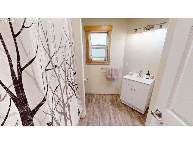 17638 LEWIS CREEK Rd, Brookings, OR 97415