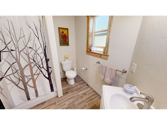 17638 LEWIS CREEK Rd, Brookings, OR 97415
