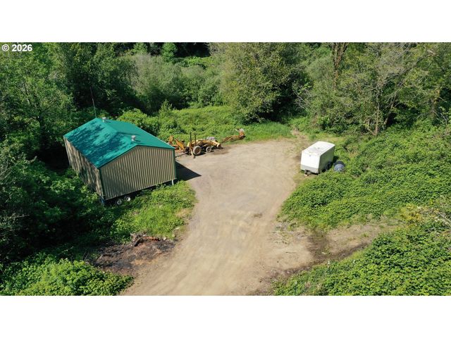 17638 LEWIS CREEK Rd, Brookings, OR 97415