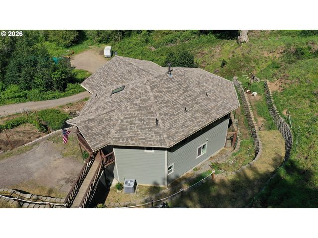 17638 LEWIS CREEK Rd, Brookings, OR 97415