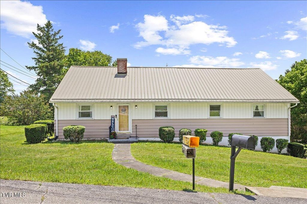 117 Ridge Street, Surgoinsville, TN 37873