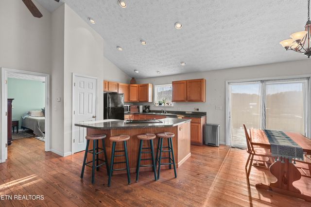 747 E Dumplin Valley Rd, Jefferson City, TN 37760