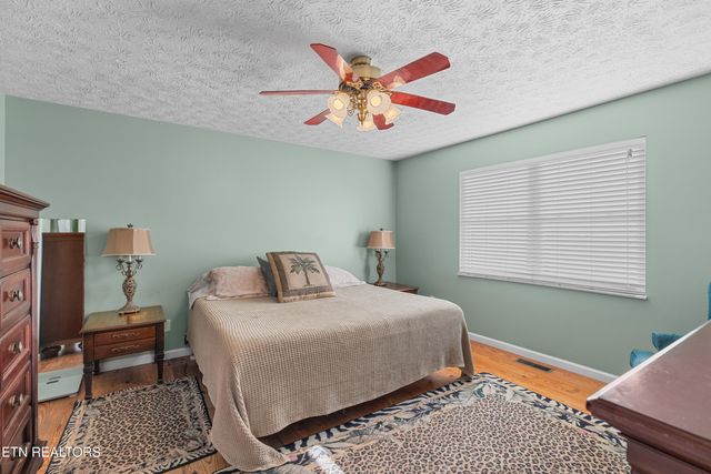 747 E Dumplin Valley Rd, Jefferson City, TN 37760