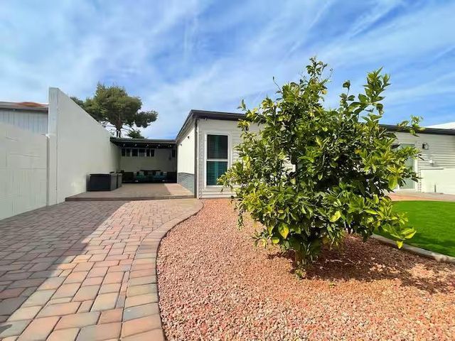 153 Bahia Lane E, Litchfield Park, AZ 85340