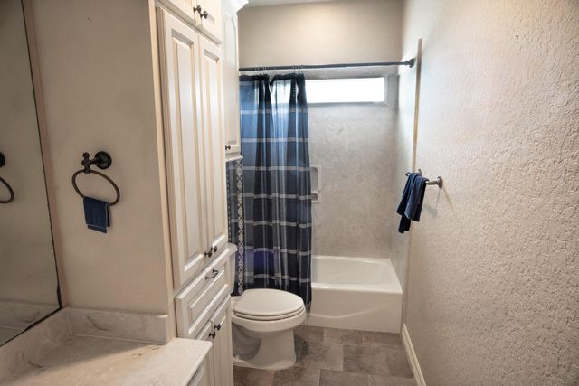 544 Wagon Wheel Trail, Angleton, TX 77515