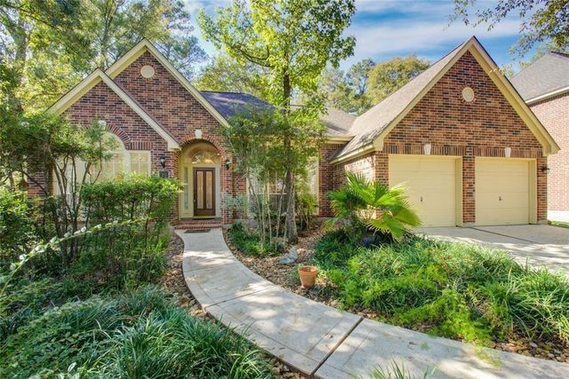 19 S Dragonwood Place, Spring, TX 77381