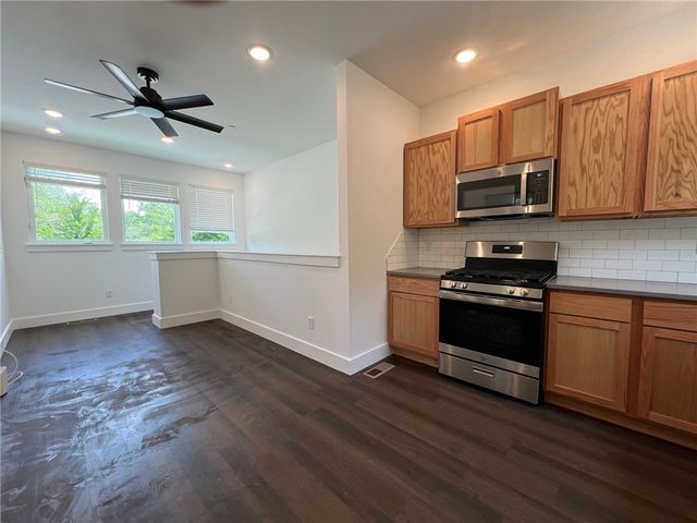 1347 Hendrix Street 2, Fayetteville, AR 72703