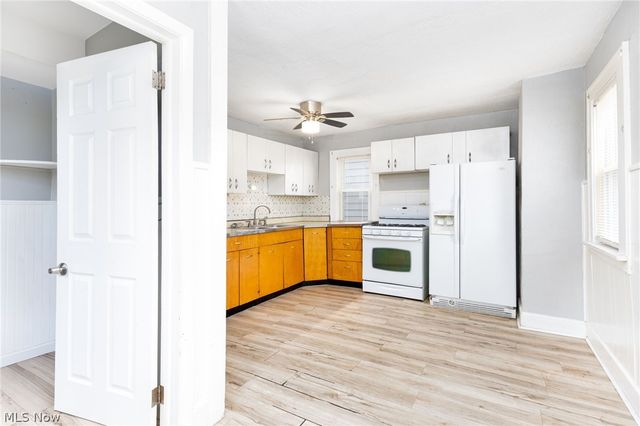 19307 Kildeer Avenue, Cleveland, OH 44119