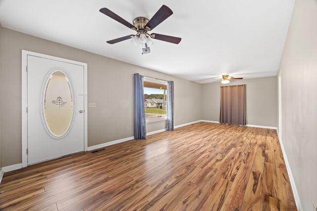 307 Jill Ln, Woodbury, TN 37190