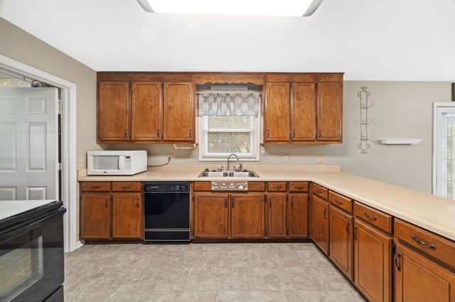 307 Jill Ln, Woodbury, TN 37190