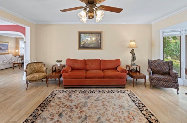 4800 NE 13th Ter, Oakland Park, FL 33334