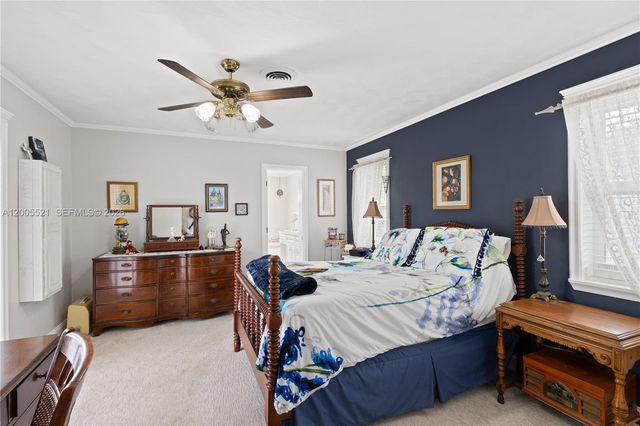 4800 NE 13th Ter, Oakland Park, FL 33334