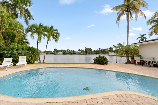 4800 NE 13th Ter, Oakland Park, FL 33334