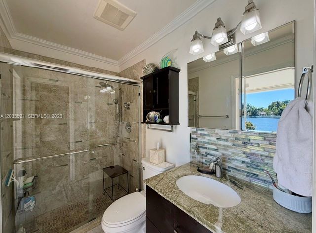 4800 NE 13th Ter, Oakland Park, FL 33334