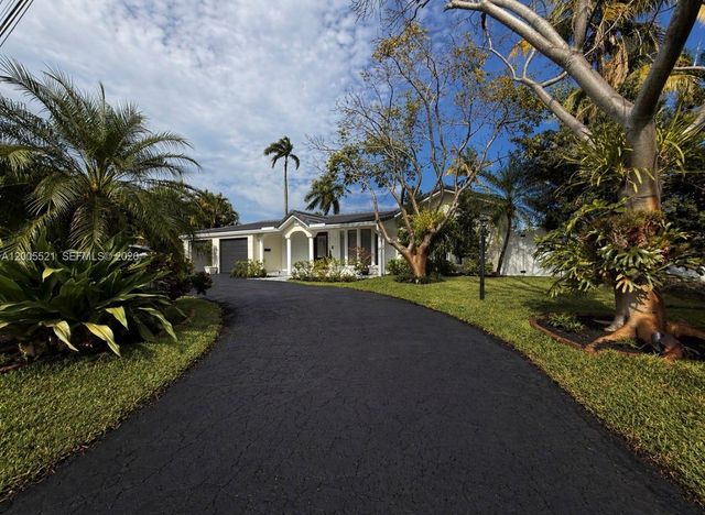 4800 NE 13th Ter, Oakland Park, FL 33334
