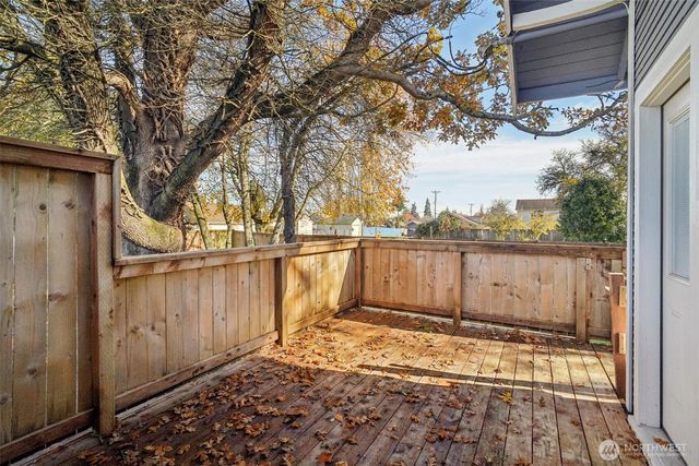 805 E 58th Street, Tacoma, WA 98404