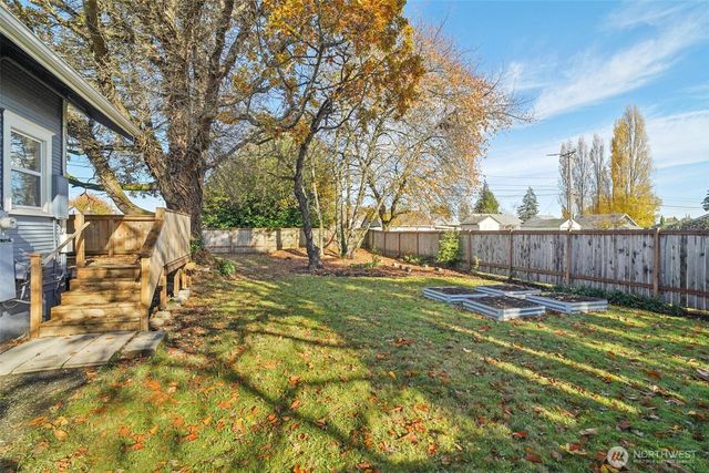 805 E 58th Street, Tacoma, WA 98404