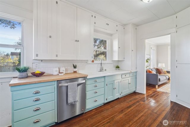 805 E 58th Street, Tacoma, WA 98404