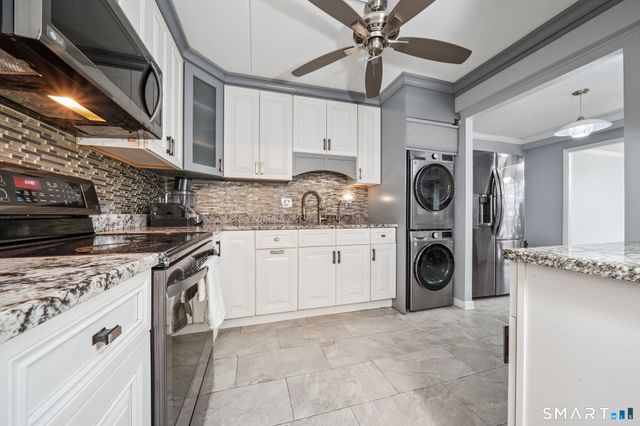 143 Hoyt Street APT 2H, Stamford, CT 06905