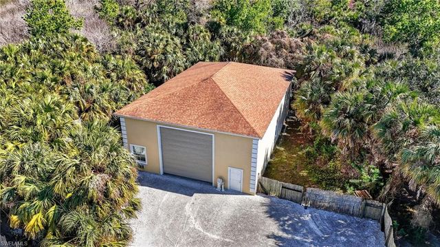 2630 8th ST NW, Naples, FL 34120