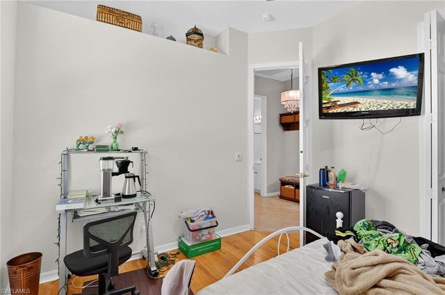 2630 8th ST NW, Naples, FL 34120