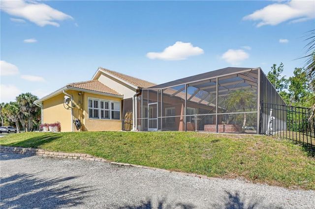 2630 8th ST NW, Naples, FL 34120