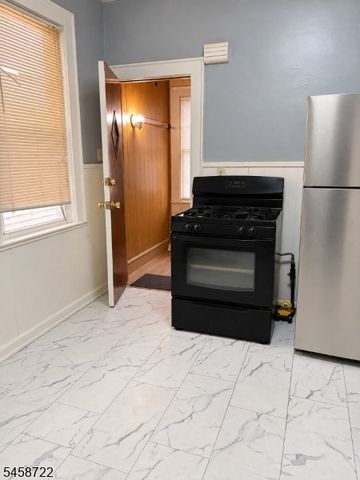 388 N 6Th St, Newark City, NJ 07107