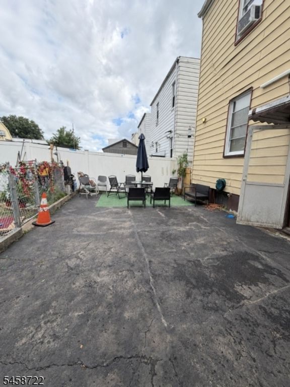 388 N 6Th St, Newark City, NJ 07107 — photo 3