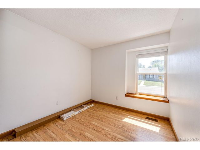 4505 Eagle St, Denver, CO 80239
