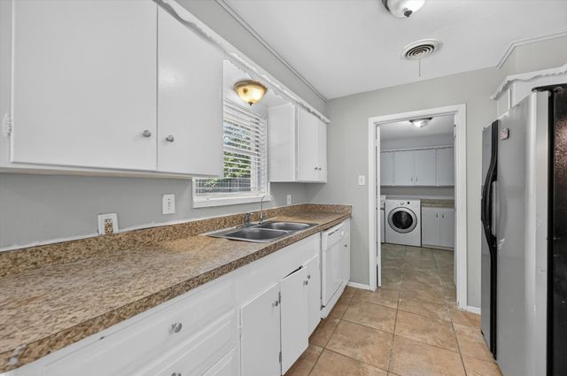7200 Ellis Road, Fort Worth, TX 76112