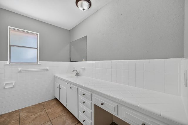 7200 Ellis Road, Fort Worth, TX 76112