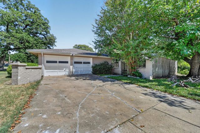 7200 Ellis Road, Fort Worth, TX 76112