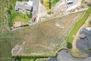 5600 Union View Dr, Yakima, WA 98901
