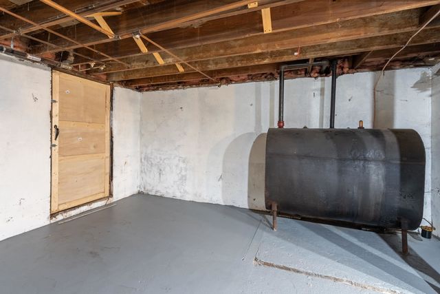 90 W High Street, Somersworth, NH 03878