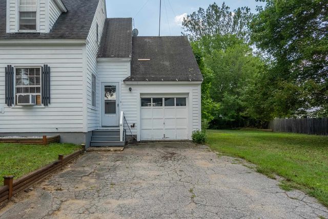 90 W High Street, Somersworth, NH 03878