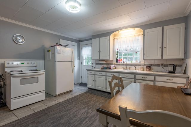 90 W High Street, Somersworth, NH 03878