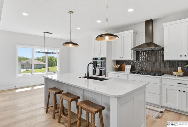 7651 N 167th Street, Bennington, NE 68007