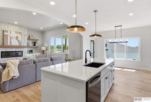 7651 N 167th Street, Bennington, NE 68007