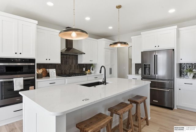 7651 N 167th Street, Bennington, NE 68007