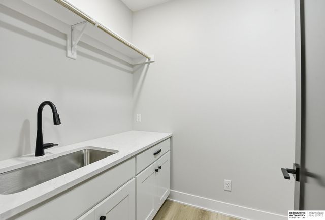 7651 N 167th Street, Bennington, NE 68007
