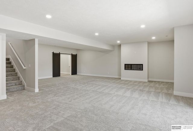 7651 N 167th Street, Bennington, NE 68007