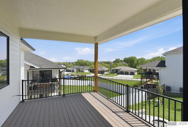 7651 N 167th Street, Bennington, NE 68007
