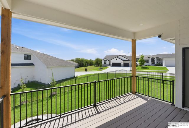7651 N 167th Street, Bennington, NE 68007