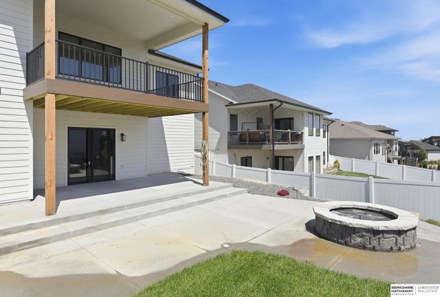 7651 N 167th Street, Bennington, NE 68007