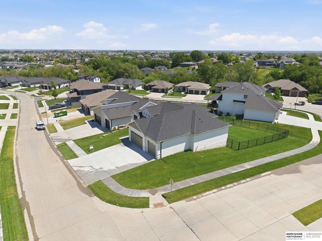 7651 N 167th Street, Bennington, NE 68007