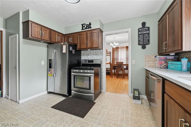 369 E 46th Street, Lorain, OH 44052